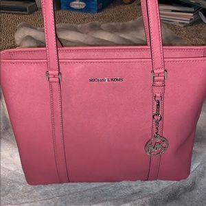Michael kors jet set purse